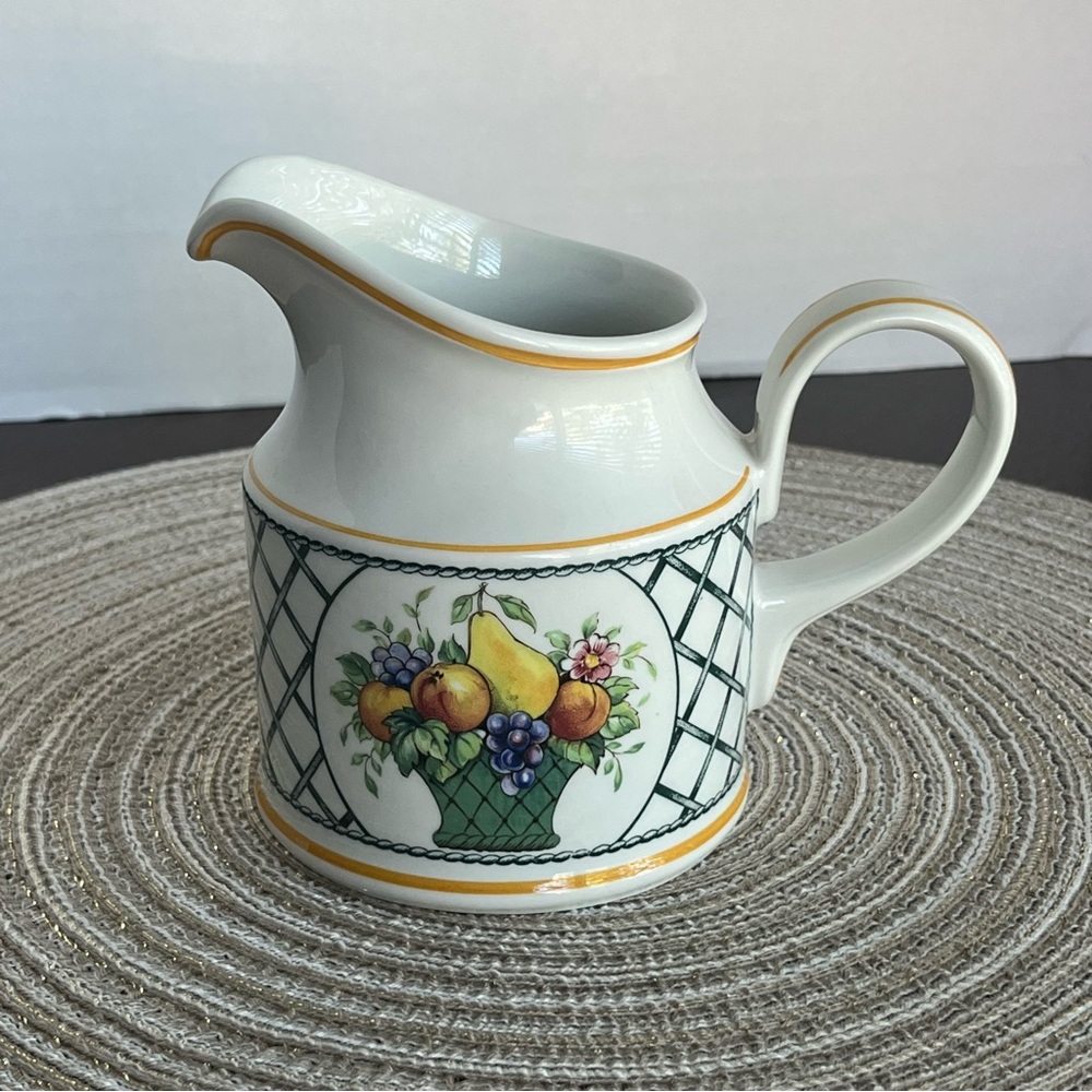Villeroy & Boch Basket Creamer Pitcher Vitro Porzellan Germany Fruit Pattern